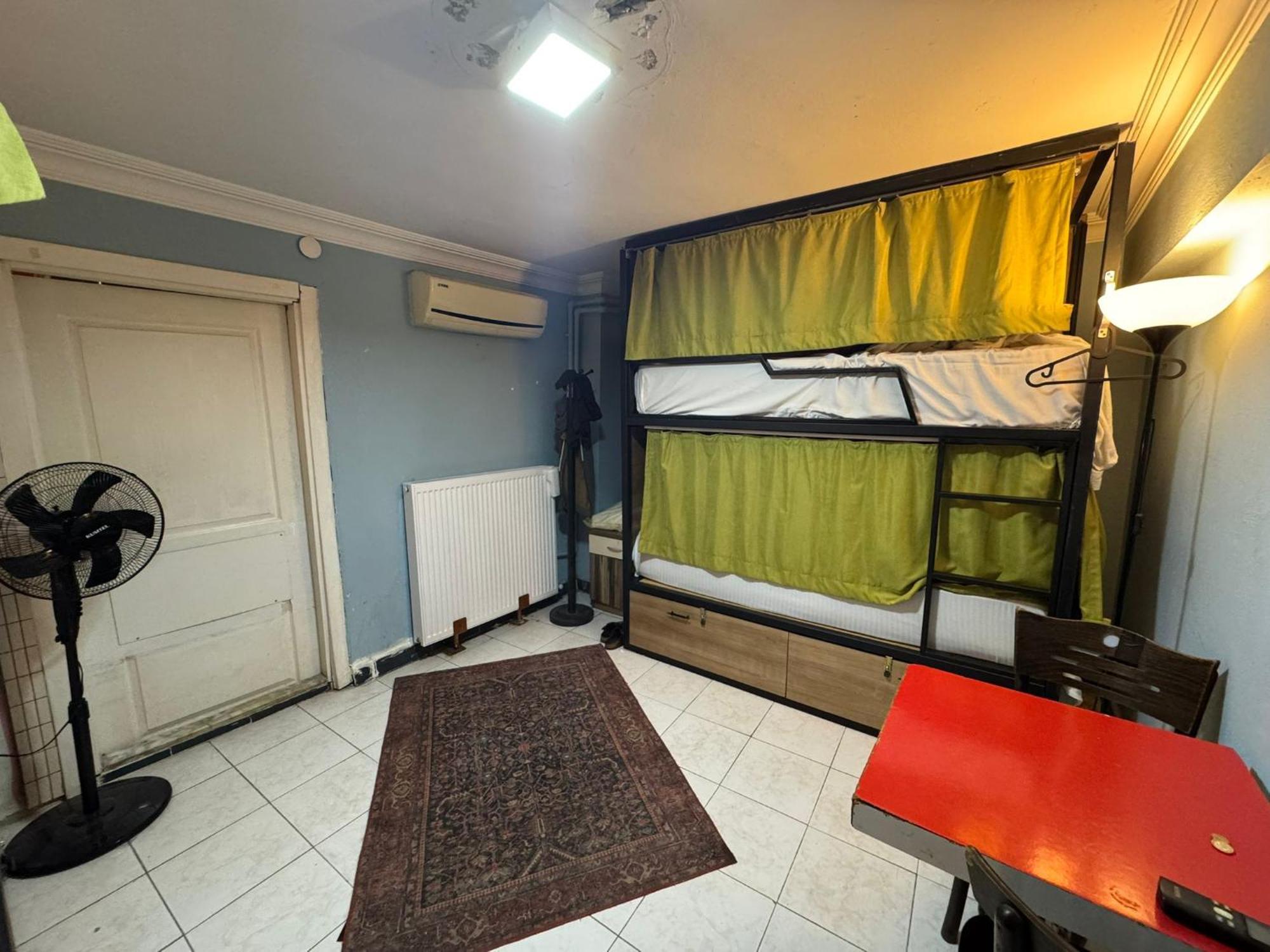 Yolo Hostel - Istanbul — Photos 1
